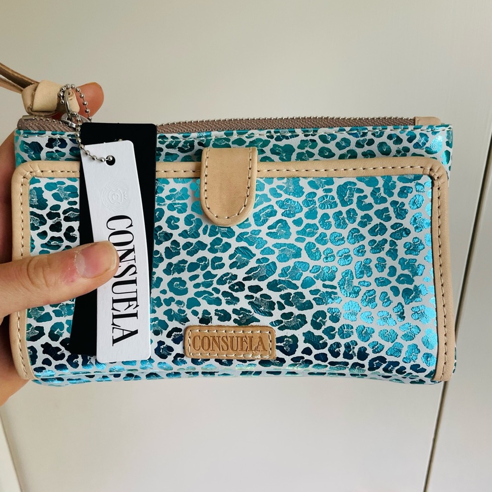NWT Consuela slim wallet in Kat print